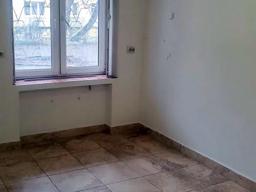 комерційна за адресою Небесної Сотні вул. (Івана Стасюка), 23