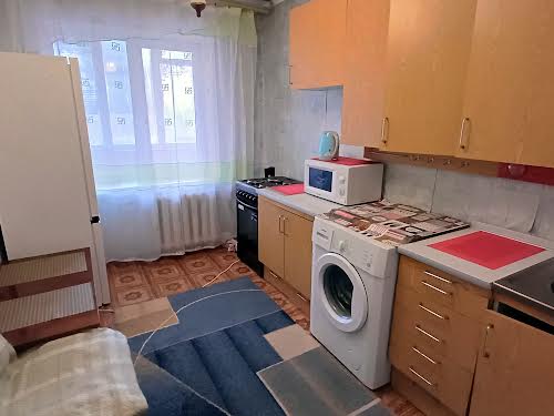 квартира за адресою Голосіївський просп. (40-річчя Жовтня), 15