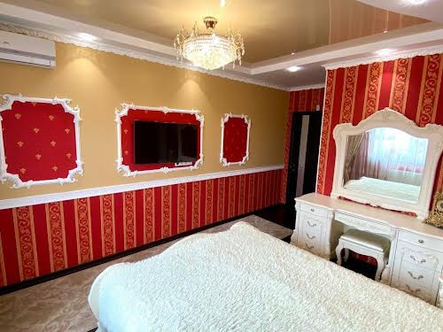 квартира за адресою Привокзальна вул., 8