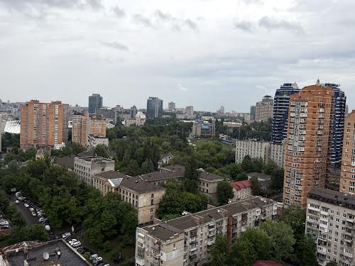квартира за адресою Василя Тютюнника вул. (Анрі Барбюса), 28-А
