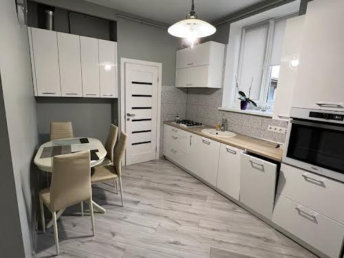 квартира за адресою Проста вул., 17