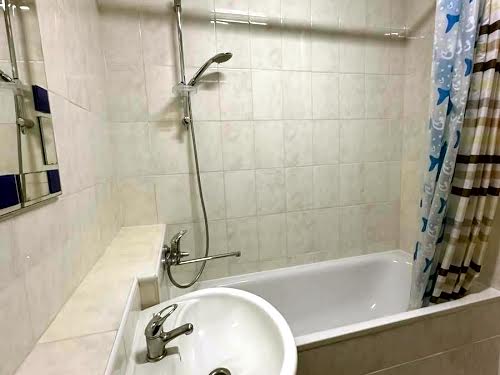 квартира за адресою Софії Русової вул., 7