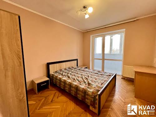 квартира за адресою Євгена Коновальця вул., 44