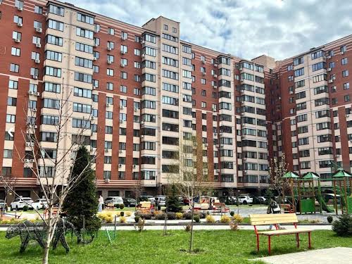 квартира за адресою смт. Слобожанське, Співдружності вул., 1