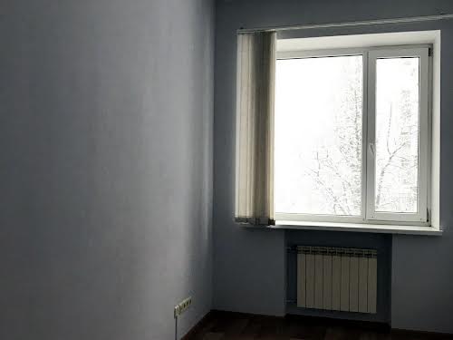 комерційна за адресою Старшого Лейтенанта Кагала вул. (Першотравнева), 44