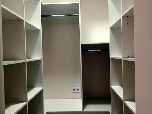 квартира за адресою Дніпровська набережна вул., 15Є