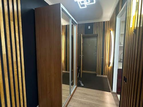 квартира за адресою Генерала Миколи Юнаківа вул., 9