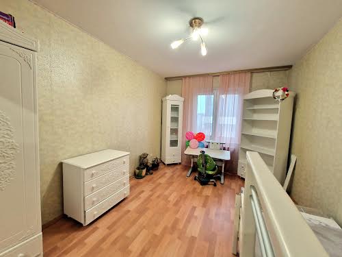 квартира за адресою Правди просп., 31а