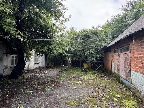 участок по адресу провулок Садовий, 1