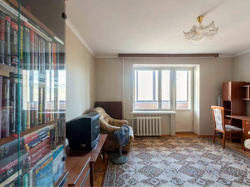 квартира за адресою Авіаконструктора Антонова вул., 7