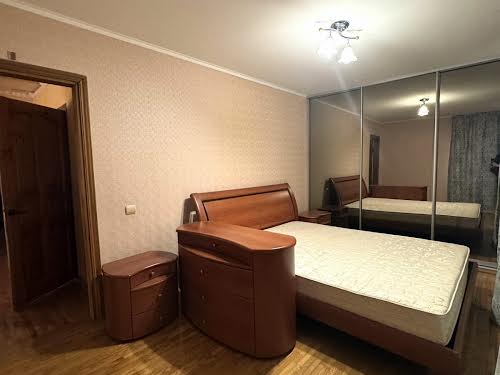 будинок за адресою Петропавлівська вул., 111/1