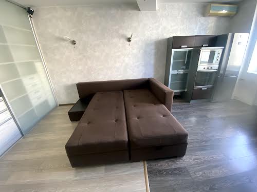 квартира за адресою Драгоманова, 6а