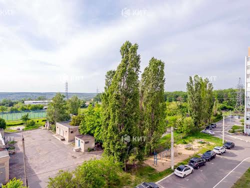 квартира за адресою Домобудівельна вул., 13