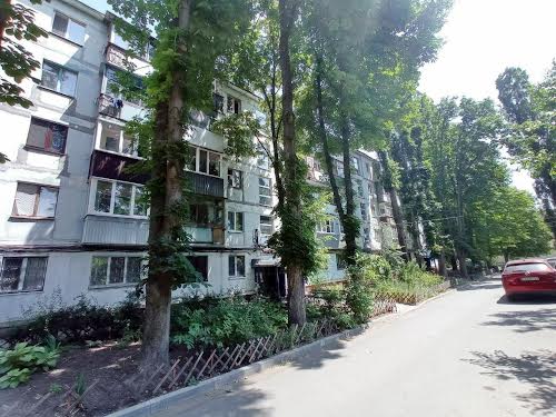 квартира за адресою Солідарна вул., 2
