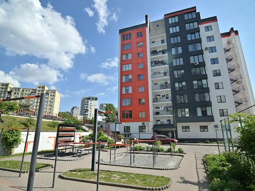 квартира за адресою Євгена Коновальця вул., 2а