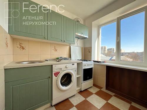 квартира за адресою Низинна вул., 52