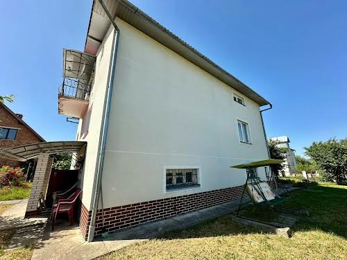 будинок за адресою Вільна