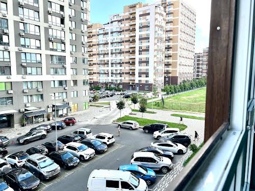 квартира по адресу пров. Європейський, 43а