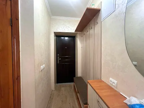 квартира за адресою Бажана вул., 16