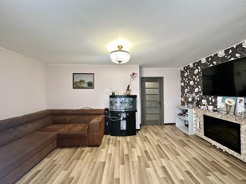 квартира за адресою Теплична вул., 38