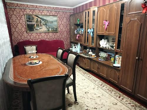 будинок за адресою Центральна, 64