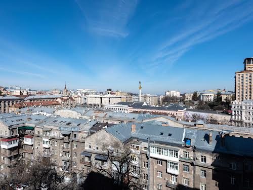 квартира за адресою Заньковецької вул., 8