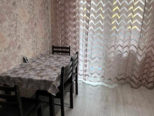 квартира за адресою Михайлівська вул., 8