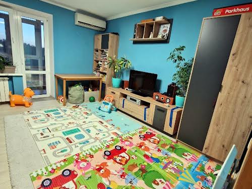 квартира за адресою Тополина вул., 7