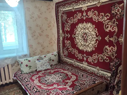 кімната за адресою Ромена Ролана, 4