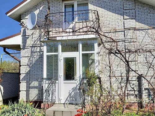 будинок за адресою Приозерна вул.