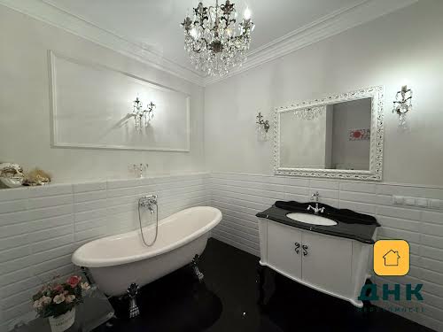 квартира за адресою Літературна вул., 12а, к.1