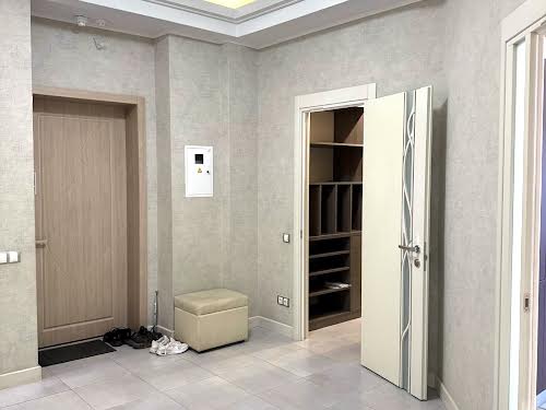 квартира за адресою Євгена Коновальця вул. (Щорса), 44
