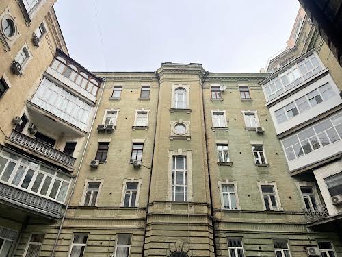 квартира за адресою Хмельницького Богдана вул., 32