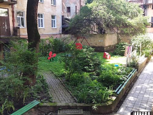 квартира за адресою Шота Руставелі вул., 34
