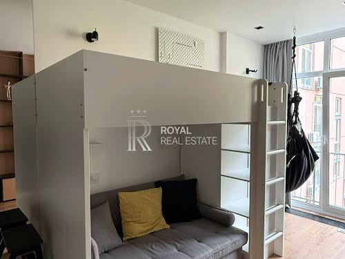 квартира за адресою Регенераторна вул., 4