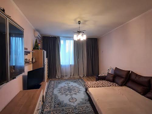 квартира за адресою Олени Пчілки вул., 2