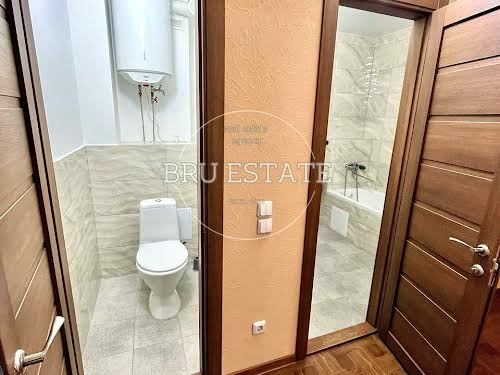 квартира за адресою Ревуцького вул., 54
