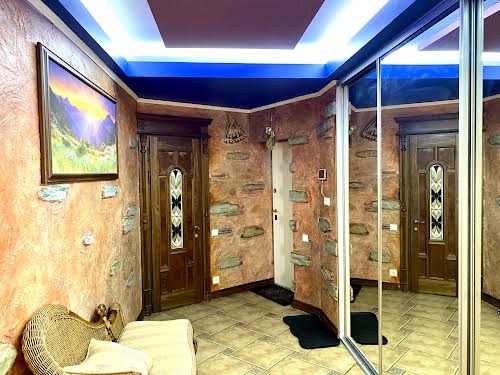квартира за адресою Вишняківська вул., 11