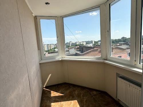 квартира за адресою Будівельників вул., 2
