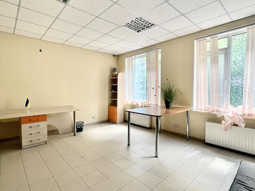 коммерческая по адресу 12-та Поздовжня ул., 50