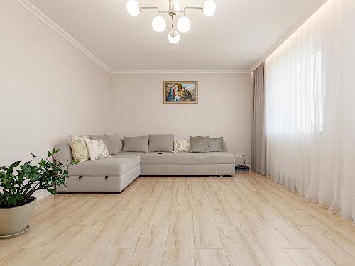 квартира за адресою Садова вул., 16а