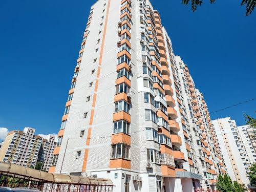 квартира за адресою Анни Ахматової вул., 35-А