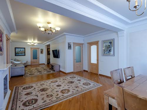 квартира за адресою Саперно-Слобідська вул., 22