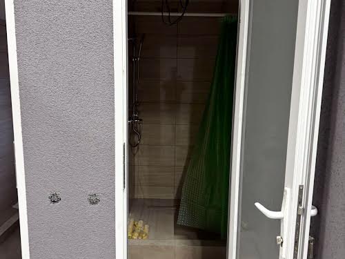 комерційна за адресою Богдана Хмельницького вул., 27