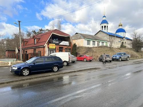 коммерческая по адресу Київська, 1-є