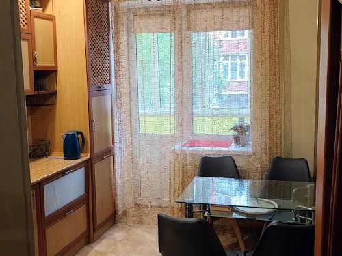 квартира за адресою Галицька вул., 64в