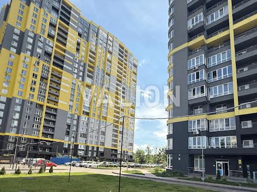квартира за адресою Петра Радченка вул., 27-29