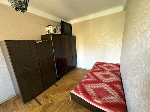 квартира за адресою Парамонова вул., 7