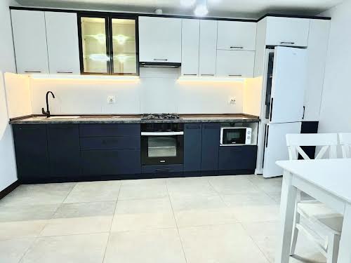 квартира за адресою Степана Бандери просп., 36