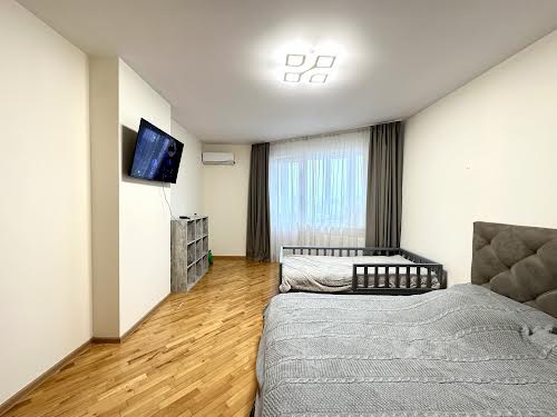 квартира за адресою Паркова вул., 18в